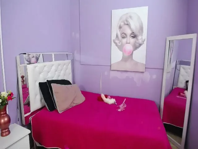 Live sex webcam photo for Martina_ferer #258352417