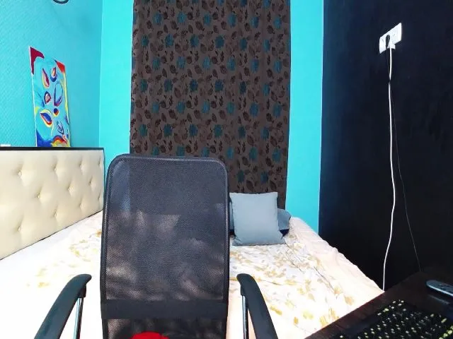 Live sex webcam photo for LanaMartin #255883767