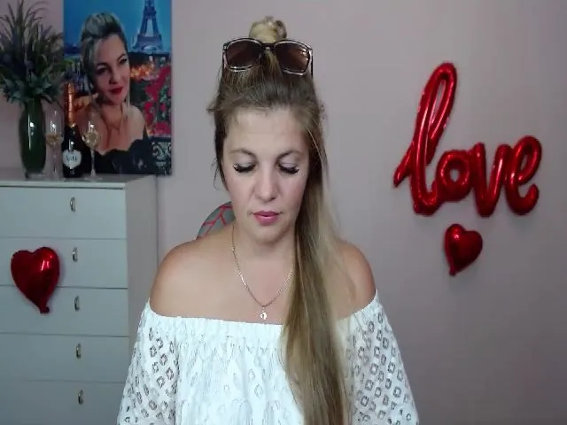 Live sex webcam photo for Next_ToMe #254941330