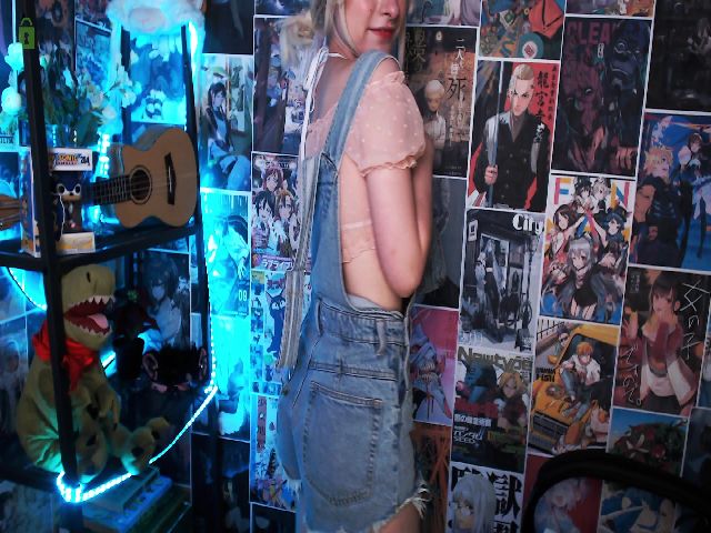 Live sex webcam photo for Manarose27 #256076461