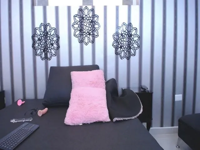 Live sex webcam photo for Anastasia_AG #264996121