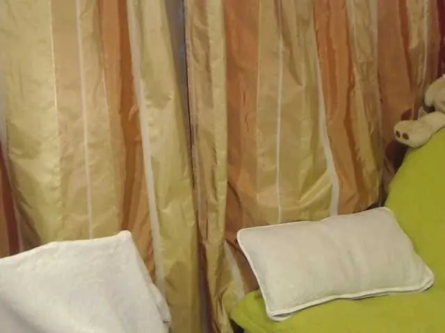 Live sex webcam photo for HelenBerg #247633635