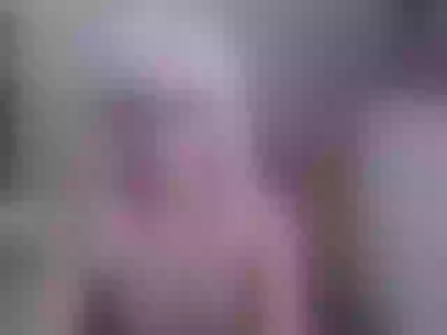 Live sex webcam photo for CreamMeow #241193459