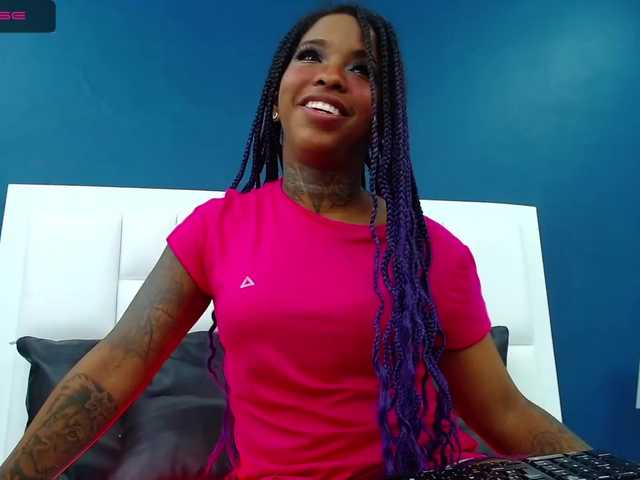 Live sex webcam photo for samantaafox #259119147