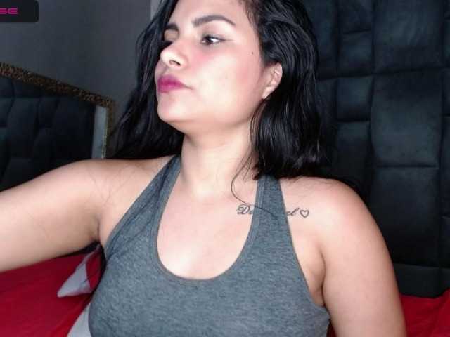 Live sex webcam photo for lolaastars1 #245317165