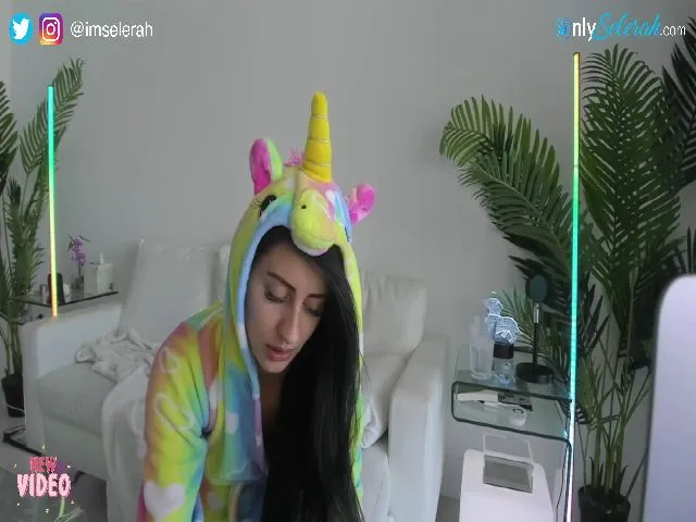 Live sex webcam photo for Selerah #260822627