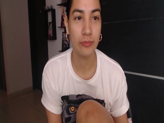 Live sex webcam photo for Mandy_berry1 #254121255