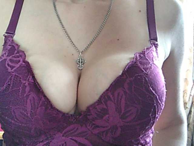 Live sex webcam photo for Zarevna #241285010