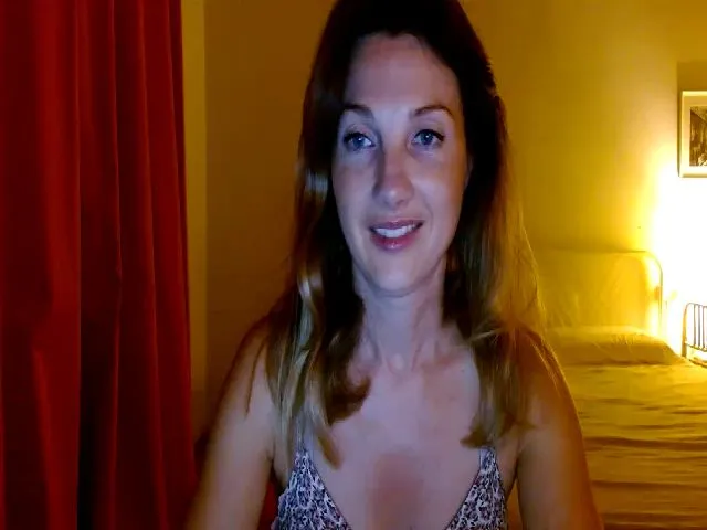 Live sex webcam photo for HappyAlise #262816233