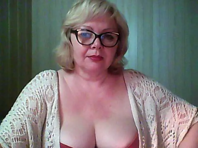 Live sex webcam photo for BarbaraBlondy #245147819