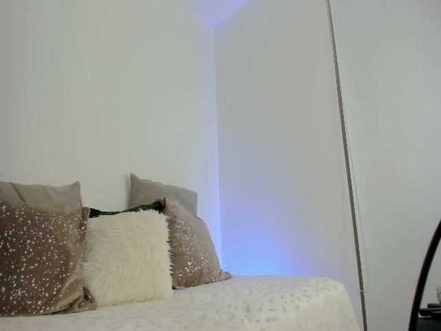 Live sex webcam photo for Florabella #263427063