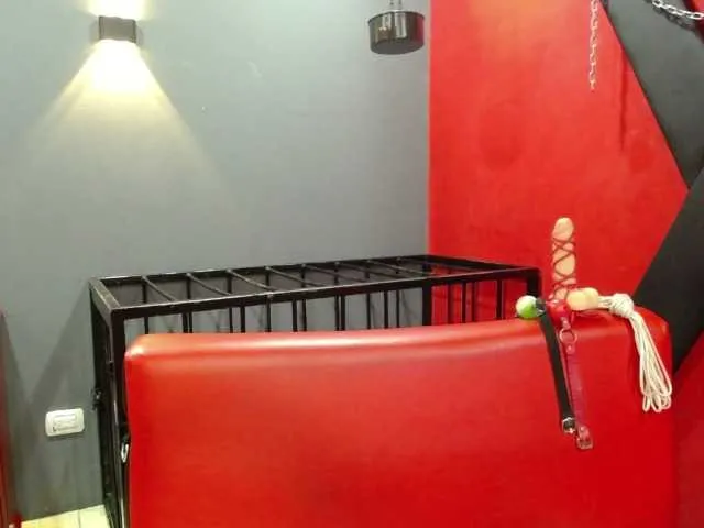 Live sex webcam photo for SharlotteDvs #259437413