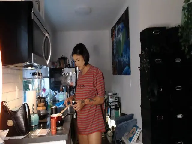 Live sex webcam photo for ExoticandThai #259043900