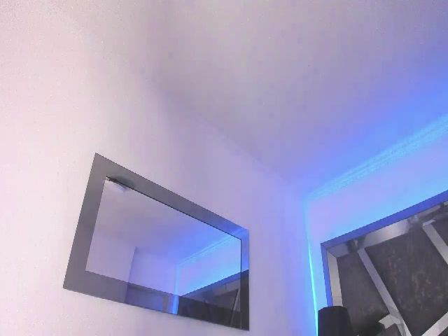 Live sex webcam photo for Marnie_Jones #261153226