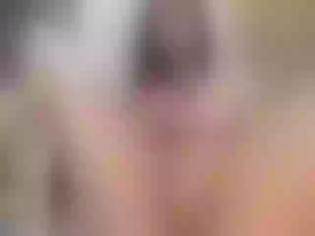 Live sex webcam photo for SophieHunt #287981020