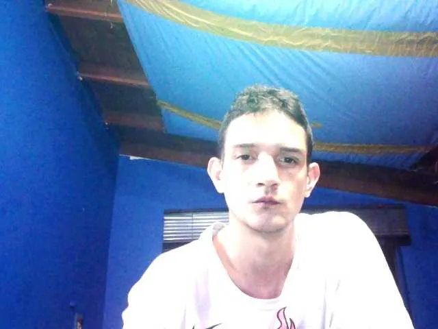 Live sex webcam photo for samy-lian1 #246932833