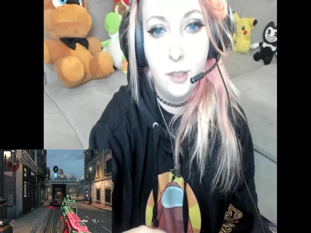 Live sex webcam photo for PrincessBluu #253571041