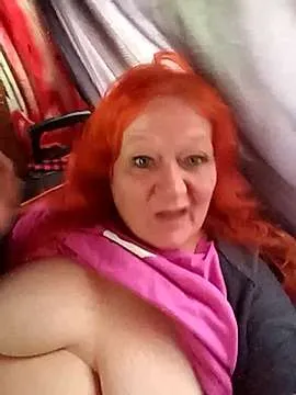 Live sex webcam photo for LillyCountry4u #244785736