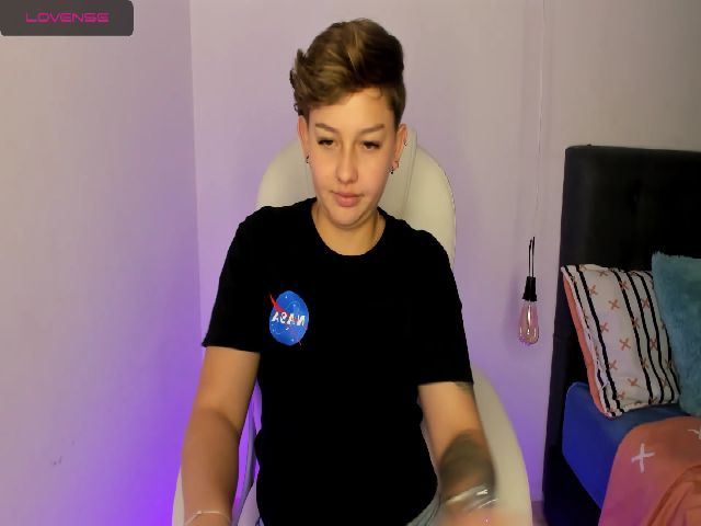 Live sex webcam photo for SalemJimenez #253679156