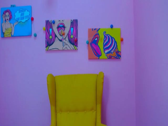 Live sex webcam photo for MaraW #254388218