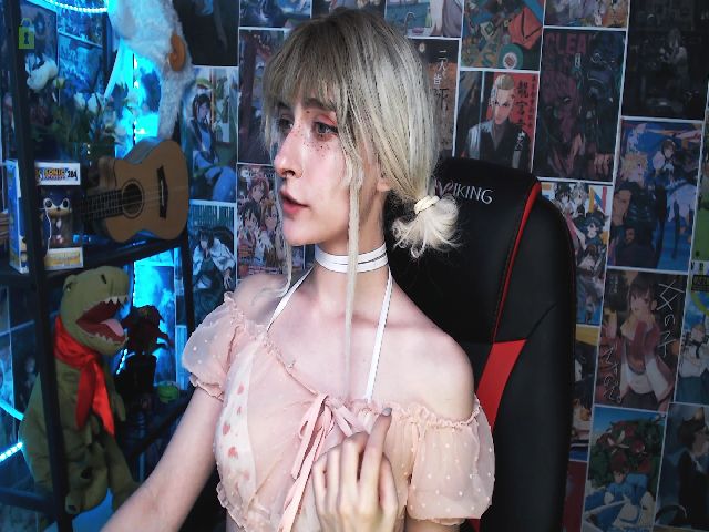 Live sex webcam photo for Manarose27 #259522848