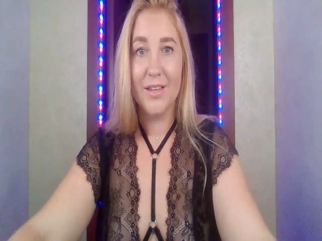 Live sex webcam photo for Ollydoll1 #263368644