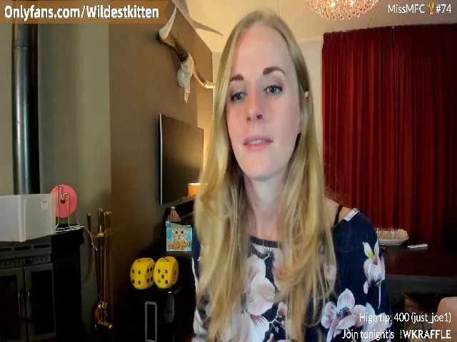 Live sex webcam photo for WildestKitten #262255100