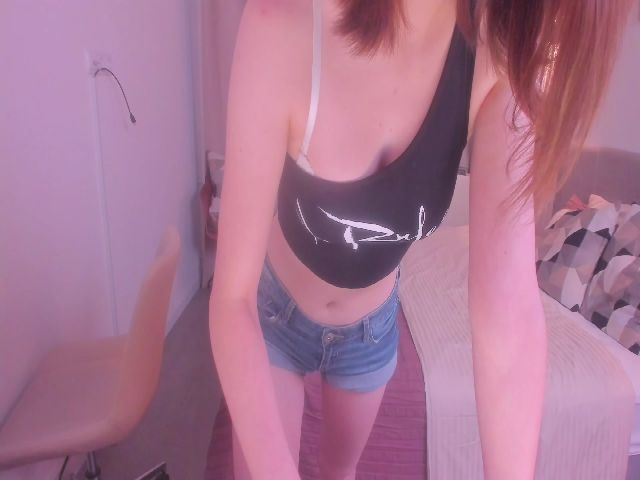 Live sex webcam photo for GretaMiln #265299900