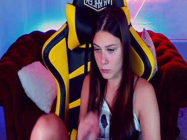 Live sex webcam photo for ReginaVin #258613576