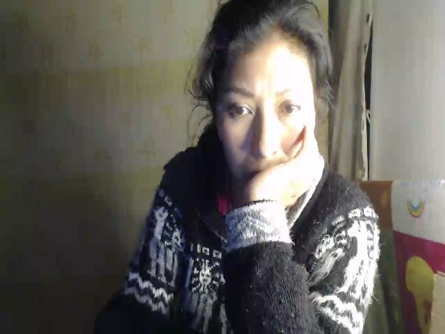 Live sex webcam photo for CHILENITAHOT #259042743