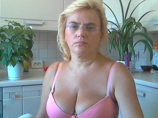 Live sex webcam photo for runa88 #253402552