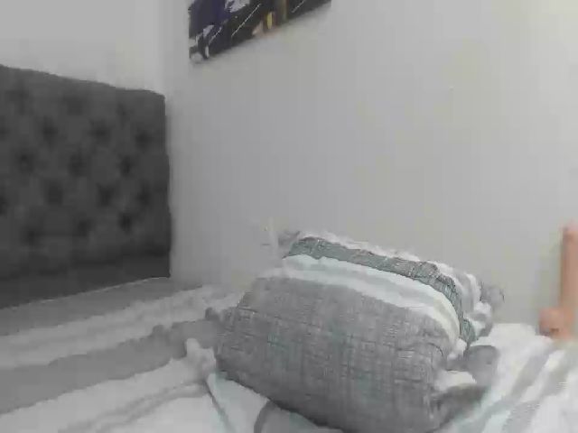 Live sex webcam photo for Andrea_greey #253620557