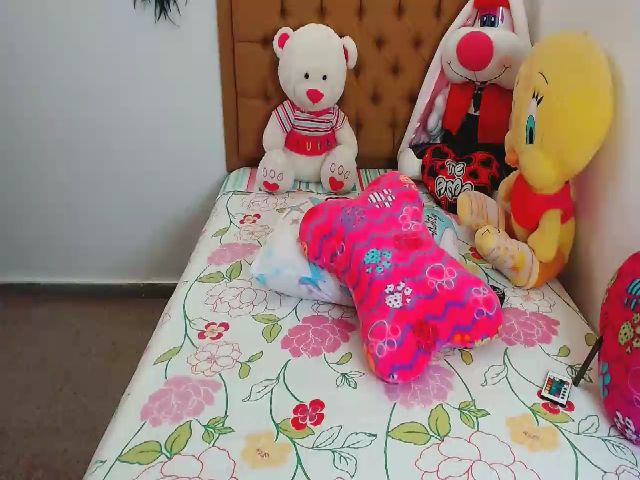 Live sex webcam photo for Julieta_art #265267531