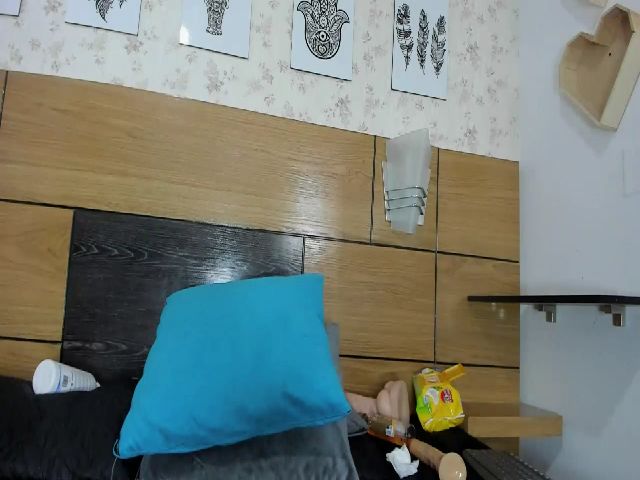 Live sex webcam photo for Mssburbuja #256190432