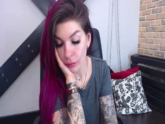 Live sex webcam photo for Lily_jay #252692865