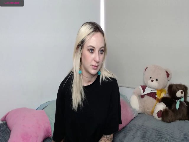 Live sex webcam photo for hasleyjonns #258750690