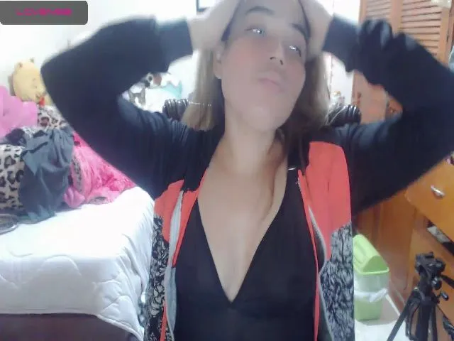 Live sex webcam photo for Meganhill_ #257233627