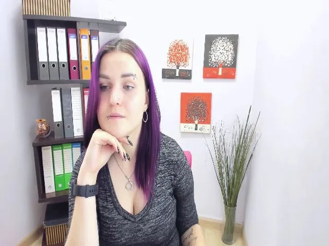Live sex webcam photo for EvaMild #265157681
