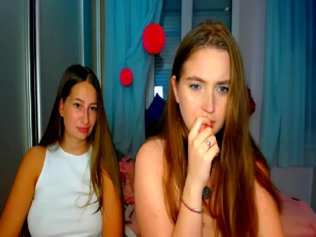 Live sex webcam photo for NikkySonge #255673932