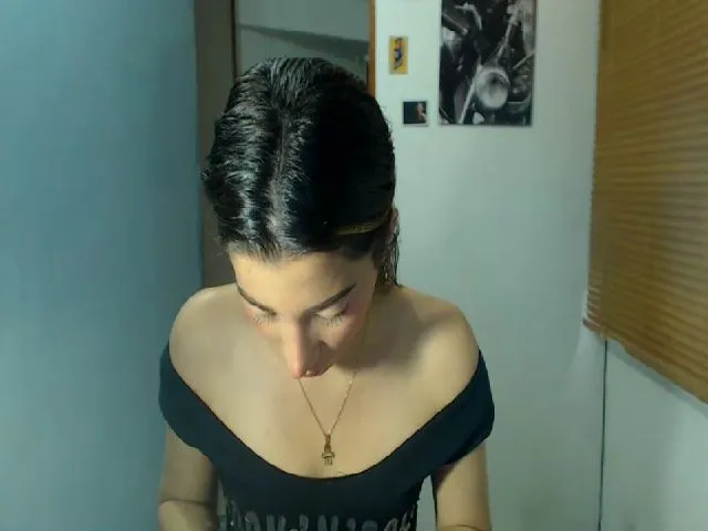 Live sex webcam photo for Violetasweett #252534545