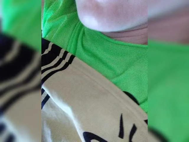 Live sex webcam photo for Alenushka888 #248858144