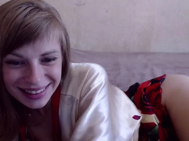 Live sex webcam photo for AndreaBlondy #257008849