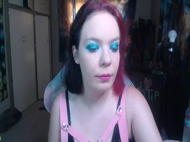 Live sex webcam photo for Little_Lacy #253635020