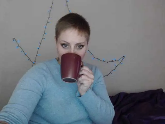 Live sex webcam photo for sandriana #240886657