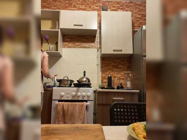 Live sex webcam photo for KiraLiLime #287989978