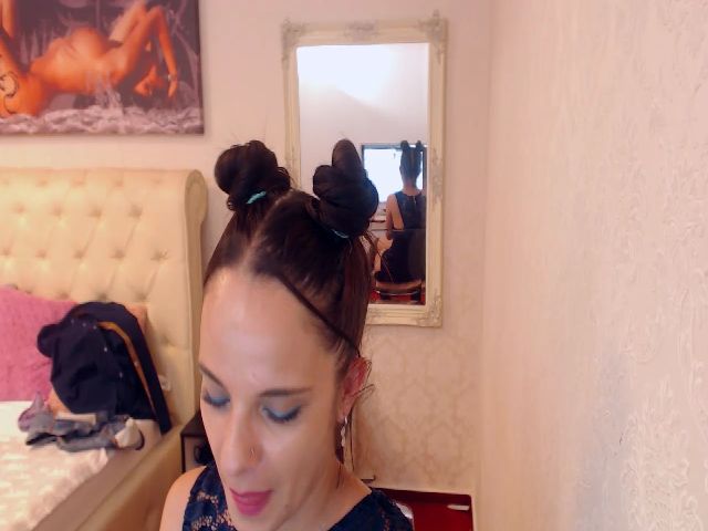 Live sex webcam photo for AlishaPacari #255793412