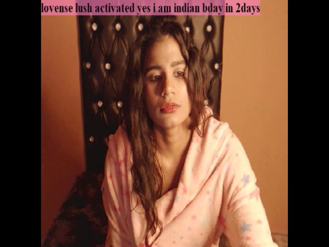 Live sex webcam photo for PARADISEQEEN #252675370