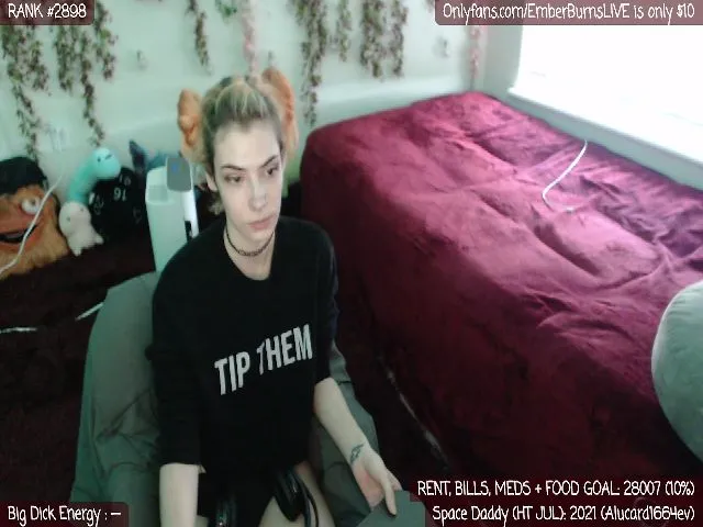 Live sex webcam photo for EmberBurns #259001605