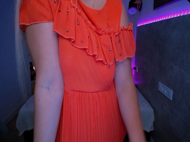 Live sex webcam photo for Jenni__fer #256078636