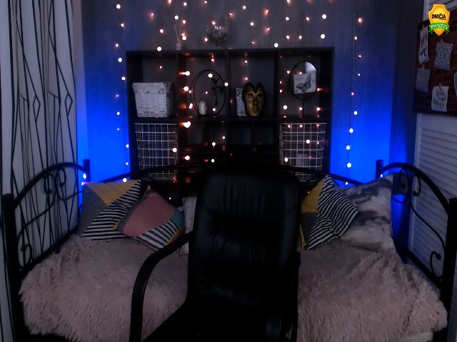 Live sex webcam photo for LynneDawson #253254891